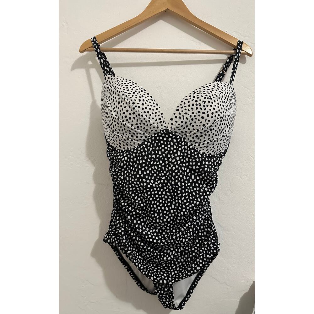 Victoria’s Secret One Piece Swimsuit Polka Dot 36DD